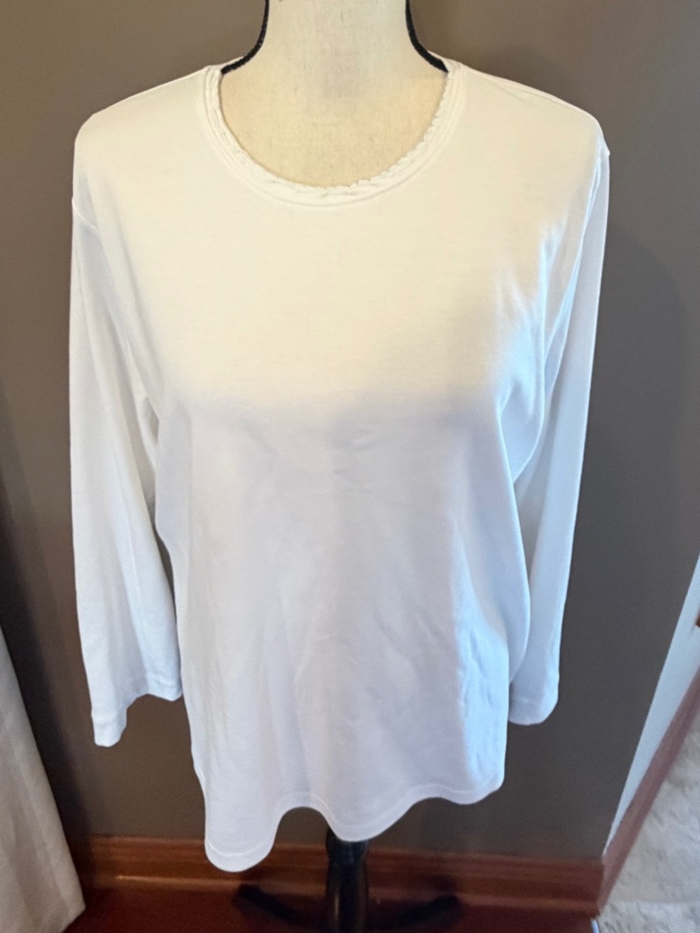 L.L. Bean Cotton White Long Sleeve Crewneck T-shirt, Size XL Petite